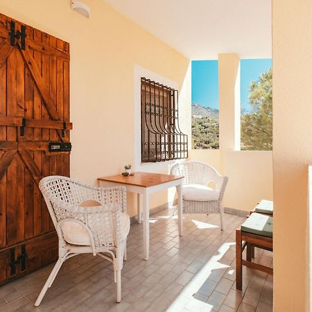 Villa Bella Salmagi - Surya Sardinia Holidays & Yoga Capitana Exterior photo